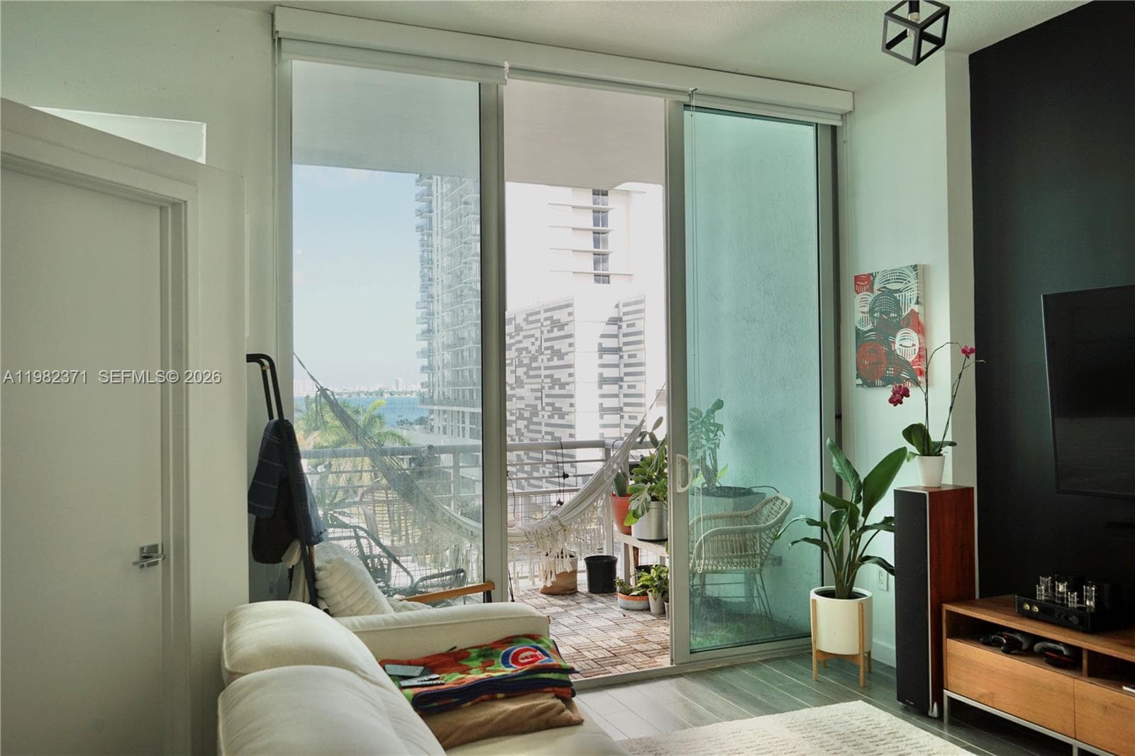 2200 NE 4th Ave # 503, Miami FL 33137 — 18