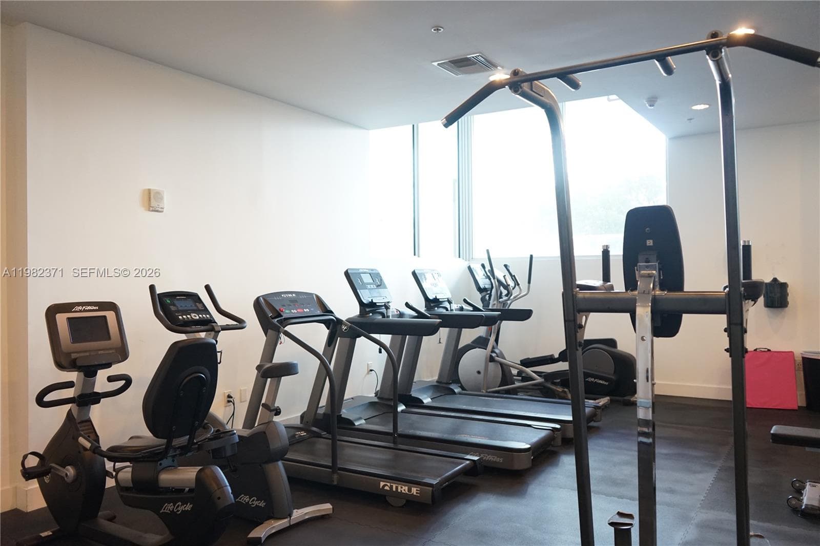 2200 NE 4th Ave # 503, Miami FL 33137 — 37