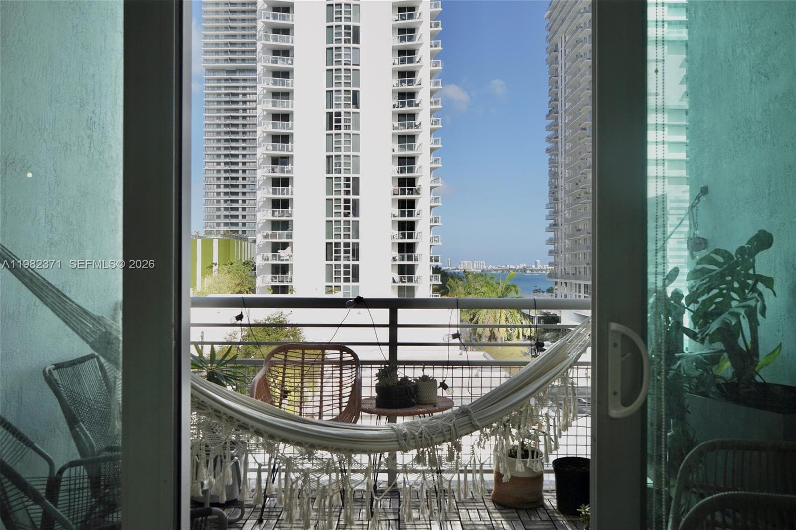 2200 NE 4th Ave # 503, Miami FL 33137 — 21