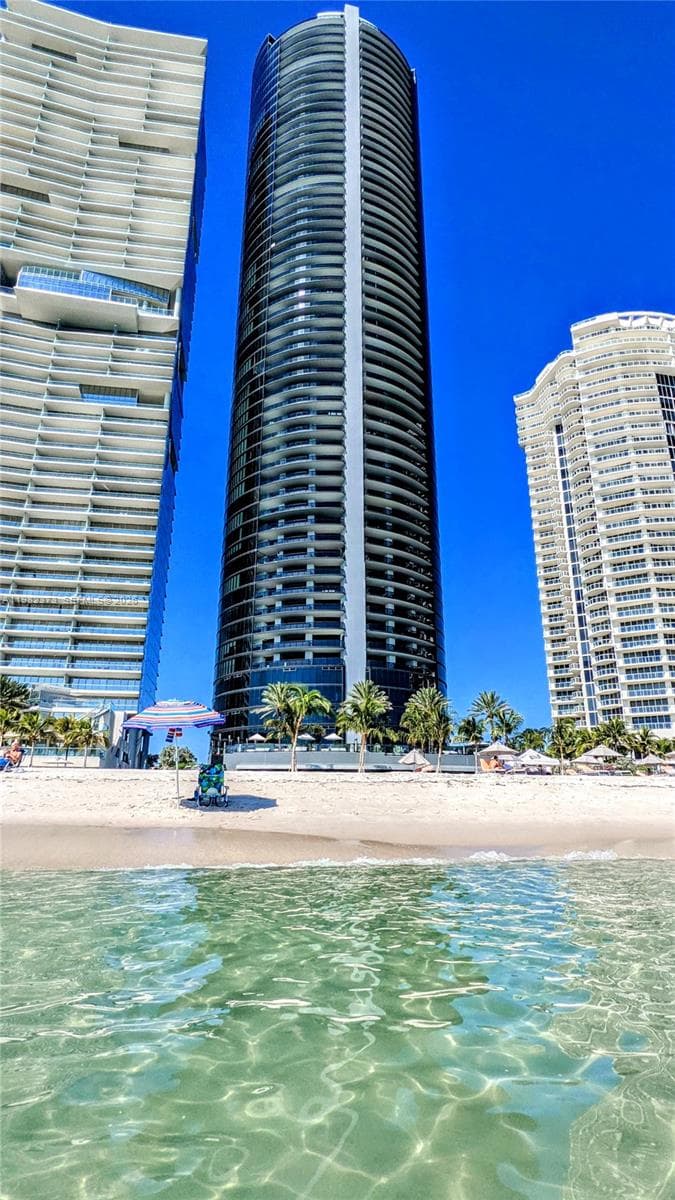 18555 Collins Ave. # 3005, Sunny Isles Beach FL 33160 — 6