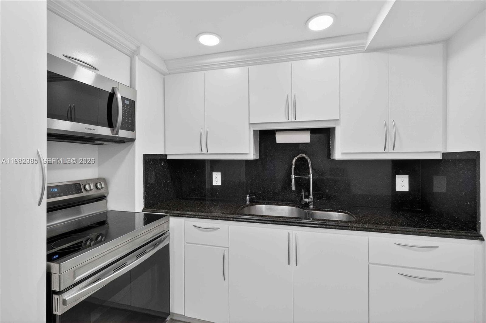 Mirasol Ocean Towers Cond, Miami Beach, FL — 22