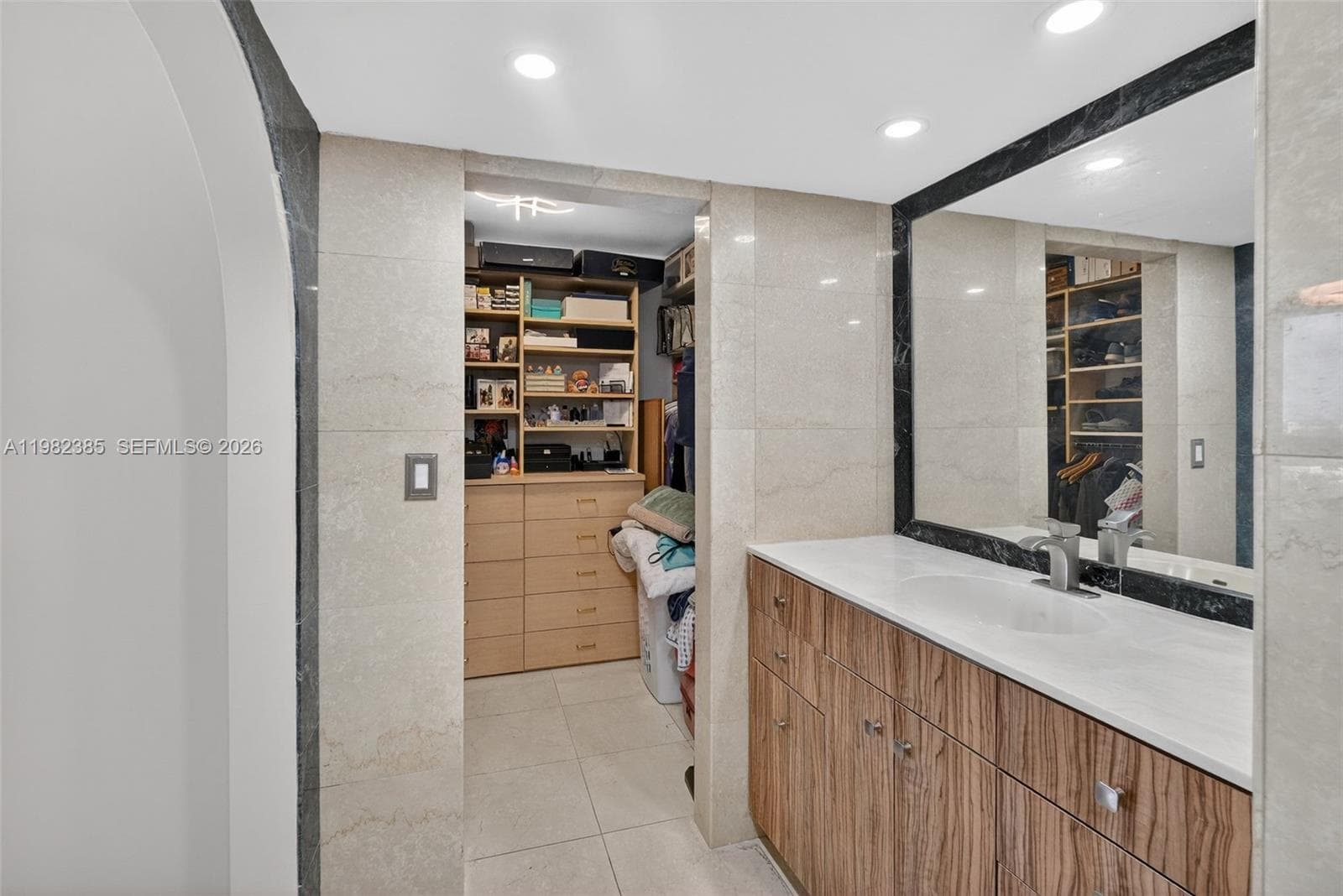 Mirasol Ocean Towers Cond, Miami Beach, FL — 30