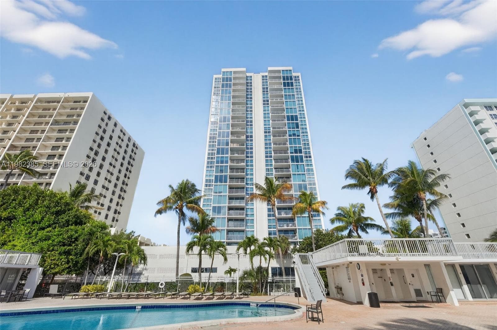 Mirasol Ocean Towers Cond, Miami Beach, FL — 60