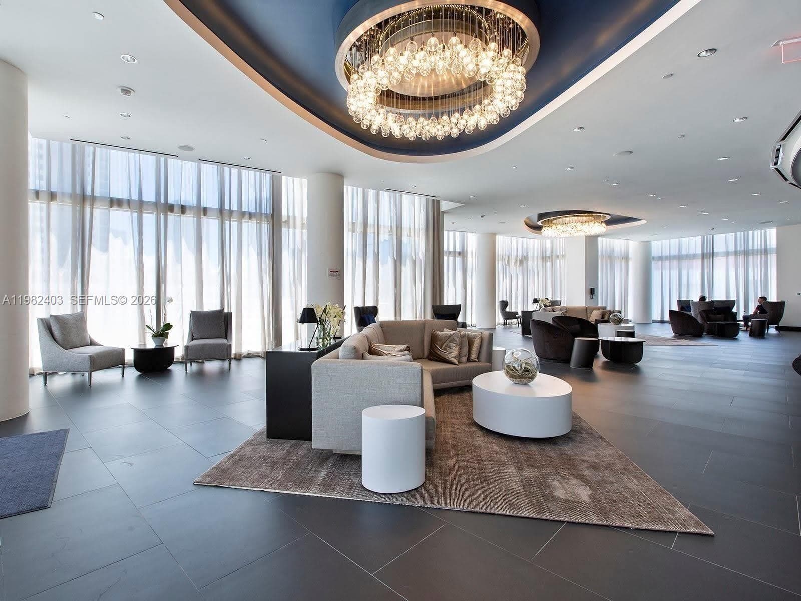 851 NE 1st Ave # 4801, Miami FL 33132 — 41