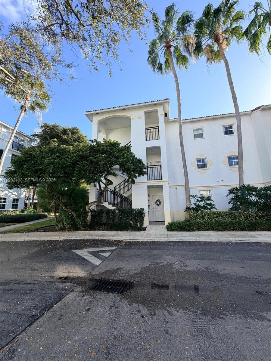 3165 NE 184th St # 6102, Aventura FL 33160 — 13