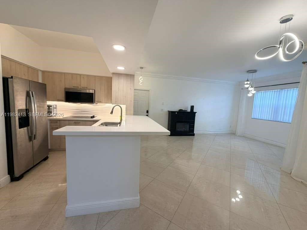 3165 NE 184th St # 6102, Aventura FL 33160 — 4