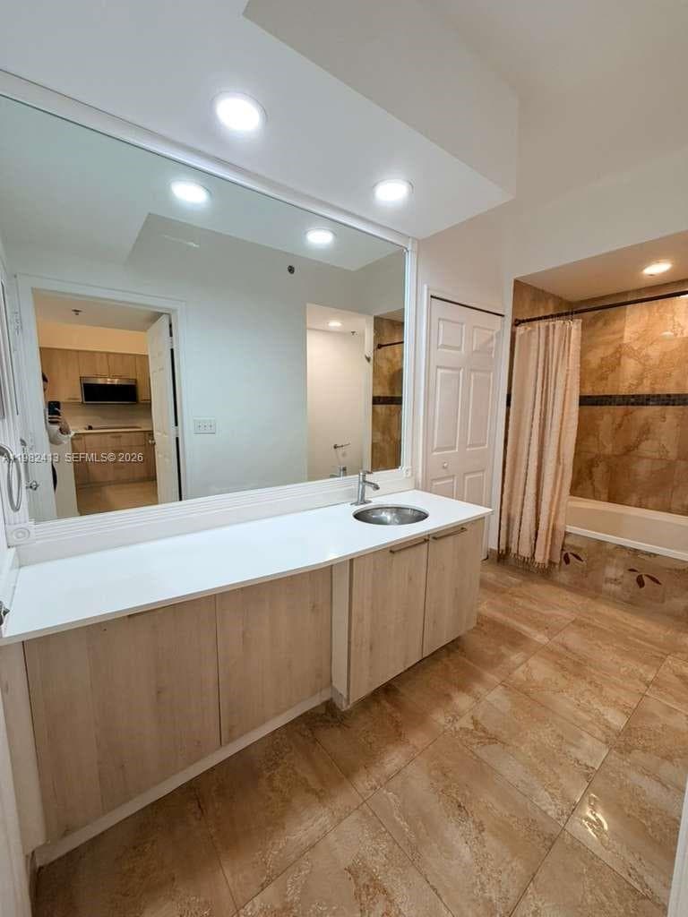 3165 NE 184th St # 6102, Aventura FL 33160 — 8