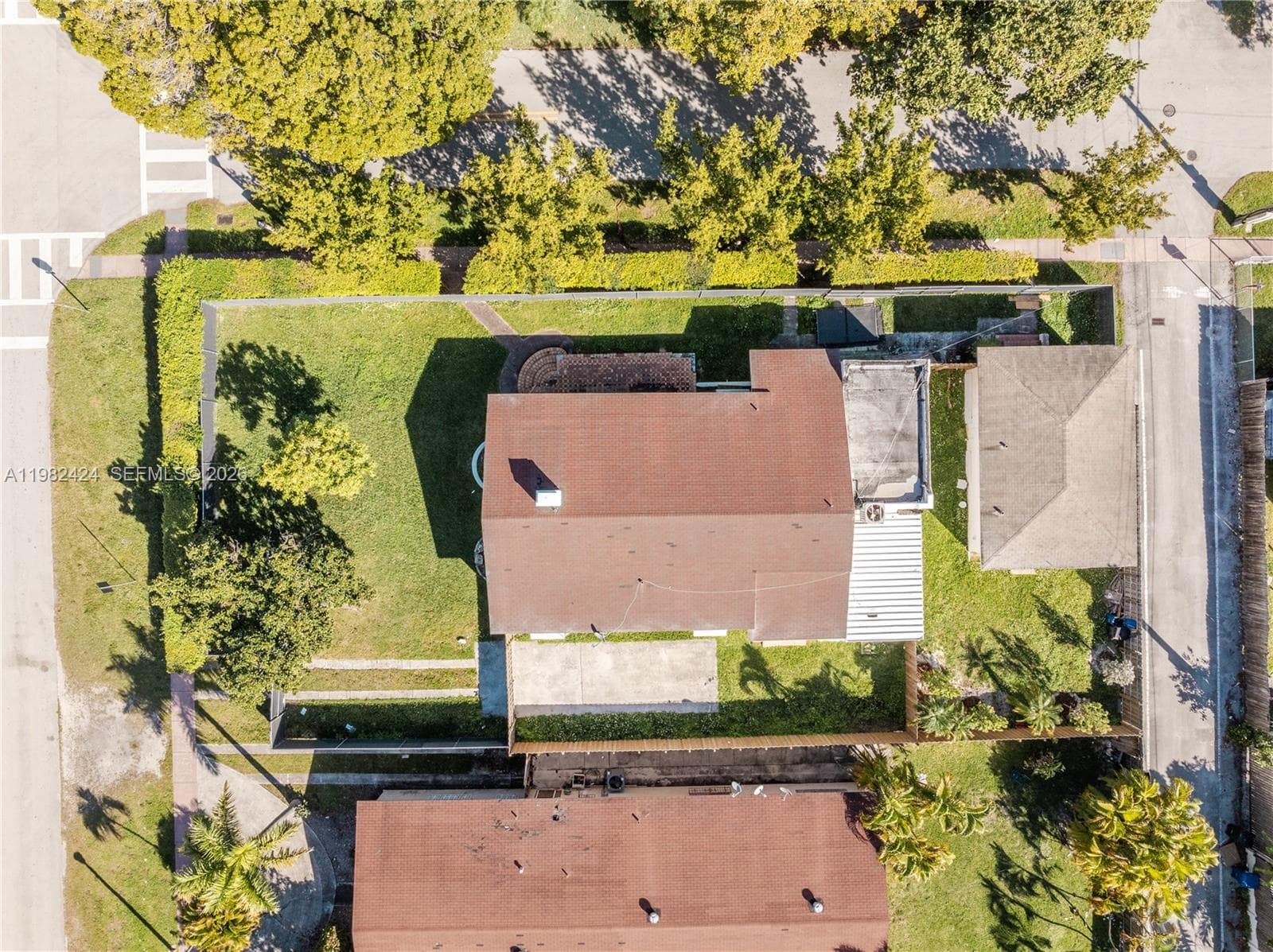 1255 Lenox Ave, Miami Beach FL 33139 — 10