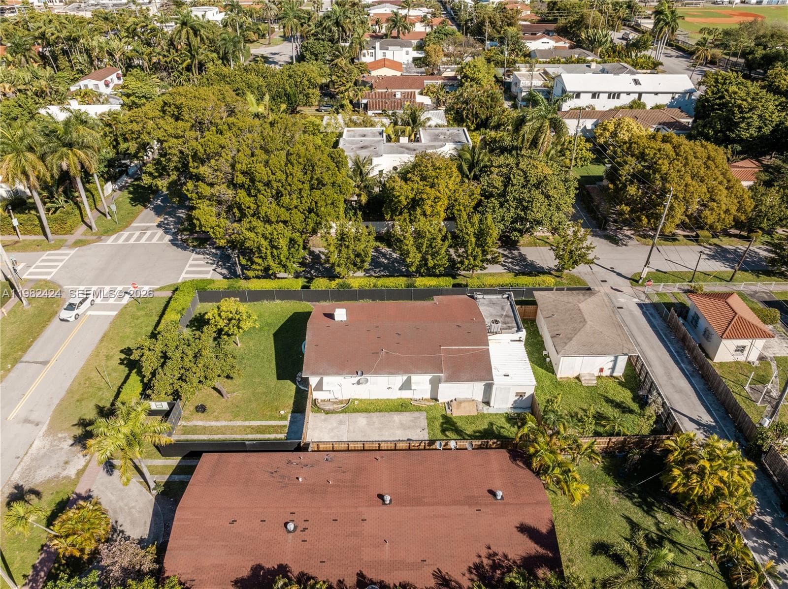 1255 Lenox Ave, Miami Beach FL 33139 — 11