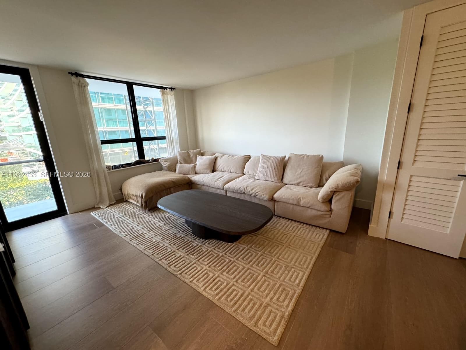 10185 Collins Ave # 323, Bal Harbour FL 33154 — 2