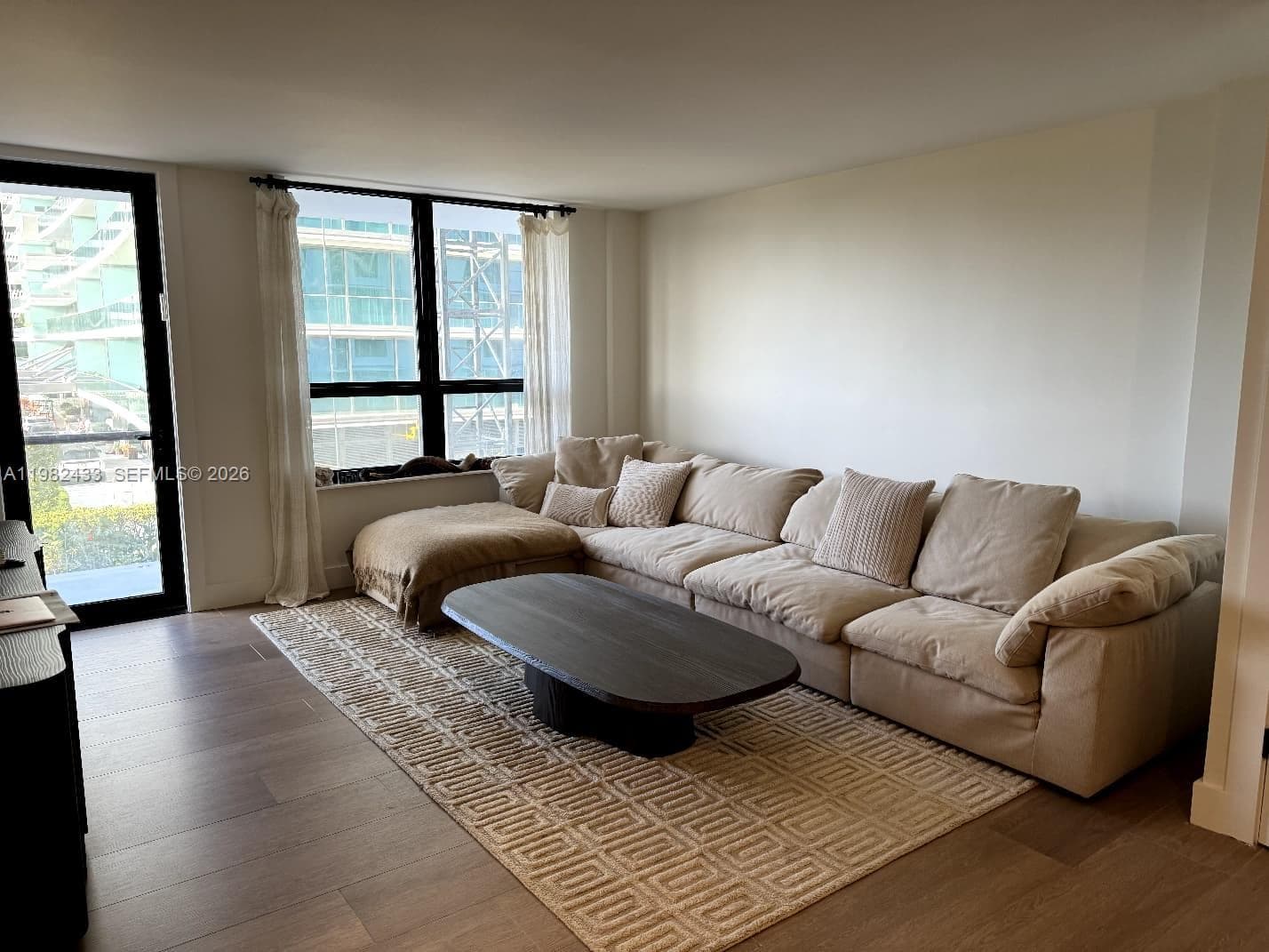 10185 Collins Ave # 323, Bal Harbour FL 33154 — 5