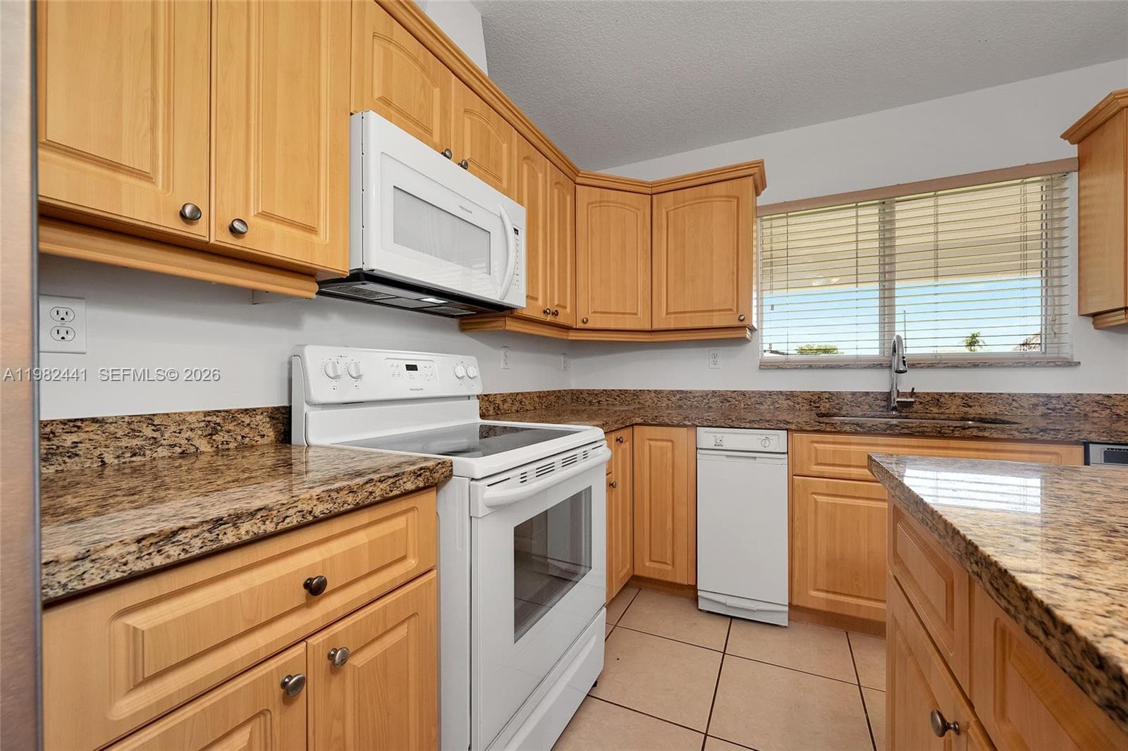 4145 SW 84th Ct, Miami FL 33155 — 25