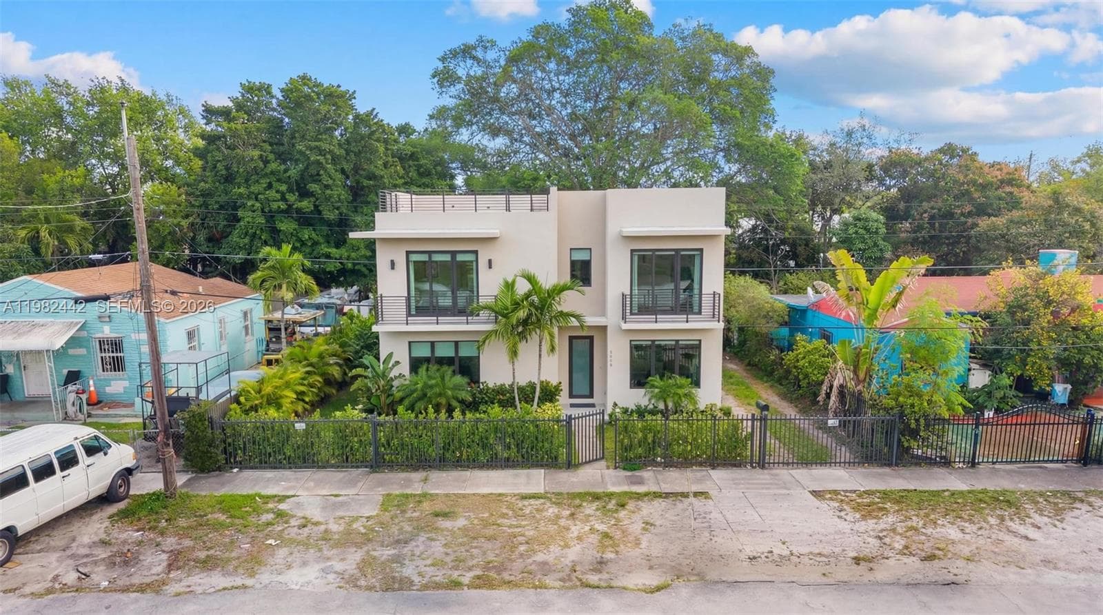 6223 NW Miami Pl, Miami FL 33150 — 28