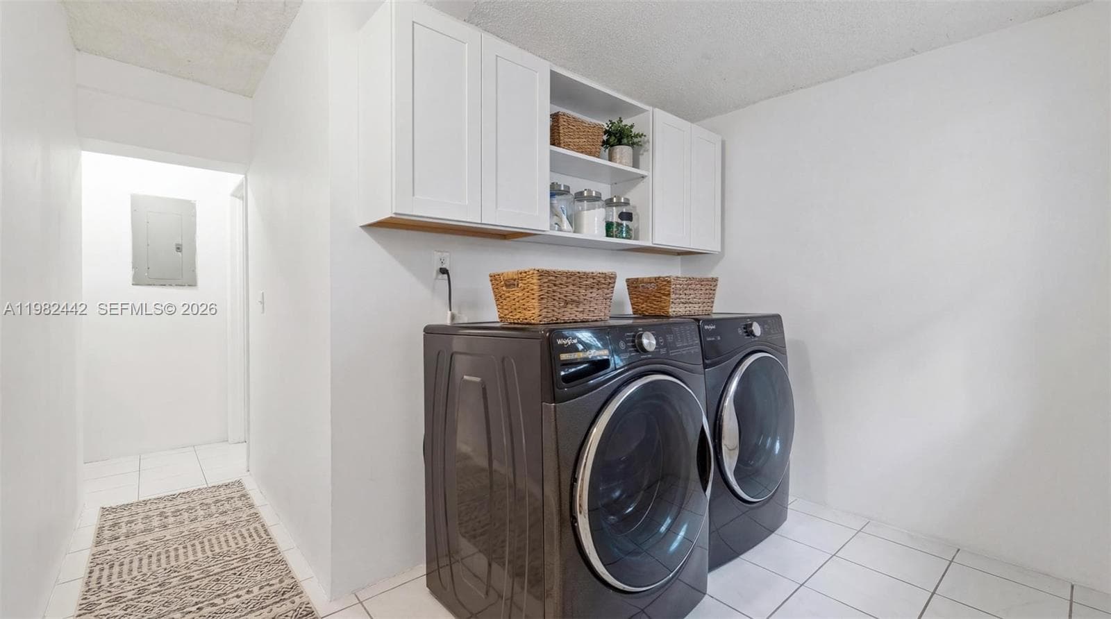 6223 NW Miami Pl, Miami FL 33150 — 35