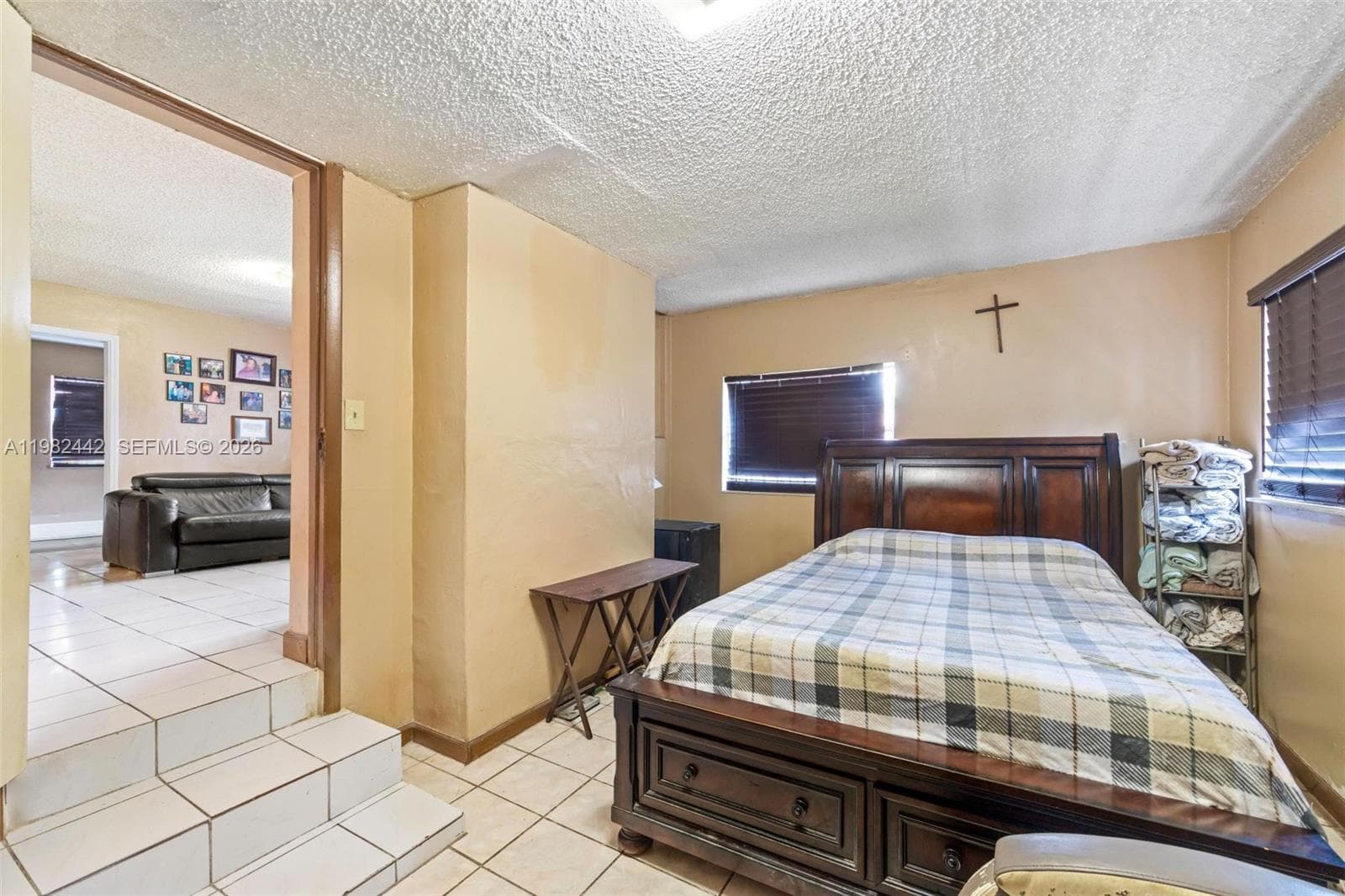 6223 NW Miami Pl, Miami FL 33150 — 8
