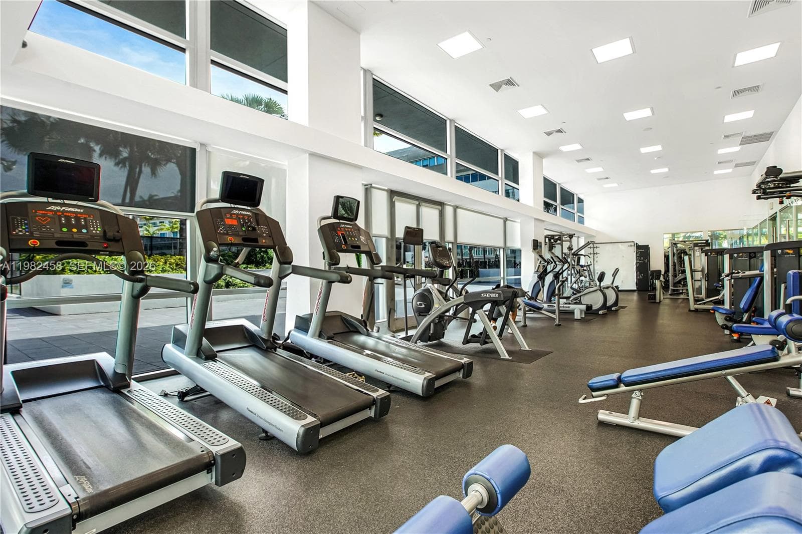 2950 NE 188th St # 150, Aventura FL 33180 — 38