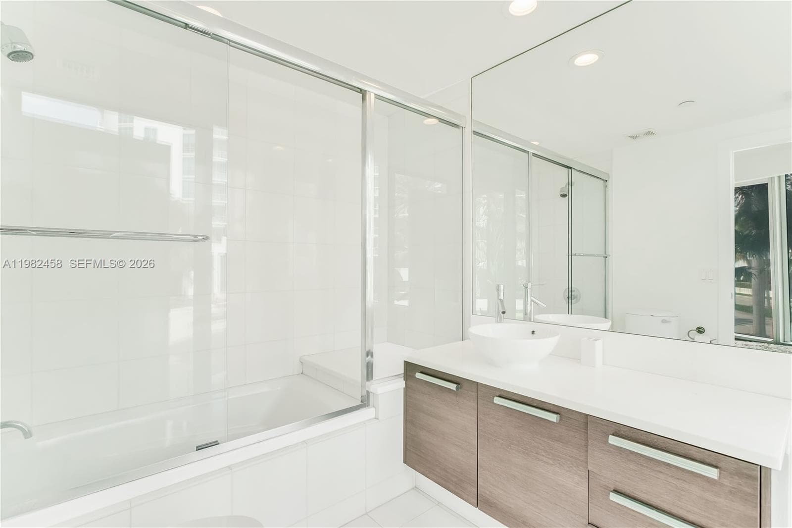 2950 NE 188th St # 150, Aventura FL 33180 — 31