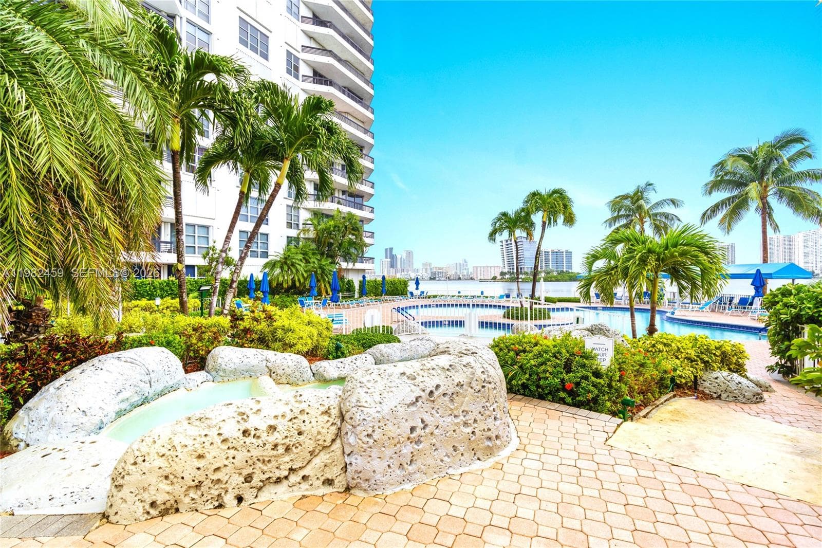 3530 Mystic Pointe Dr # 1714, Aventura FL 33180 — 30