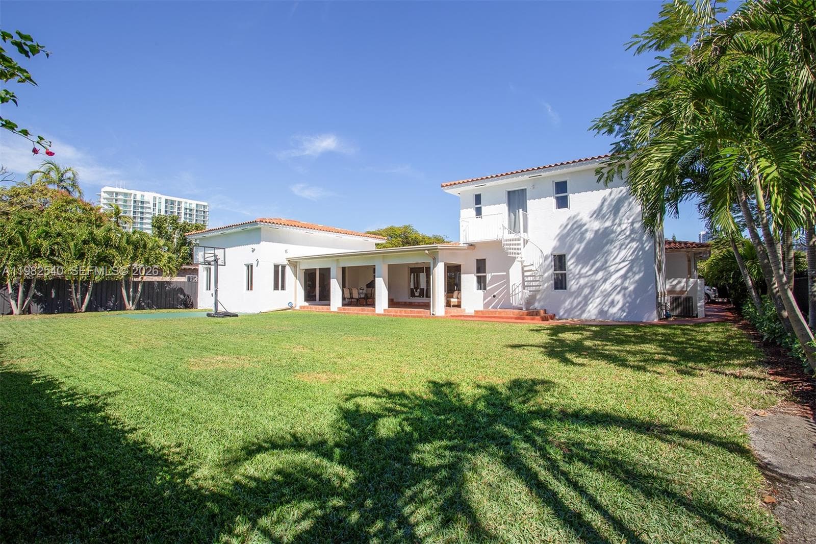 100 SW 26th Rd, Miami FL 33129 — 38