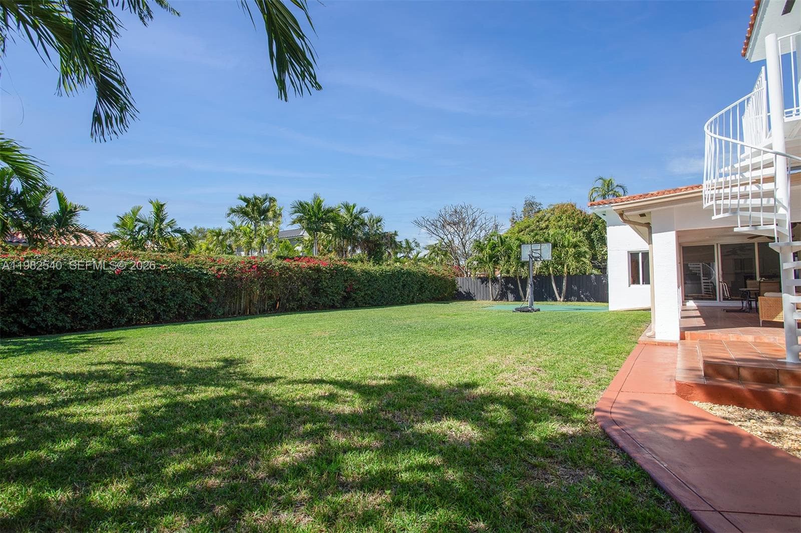 100 SW 26th Rd, Miami FL 33129 — 40