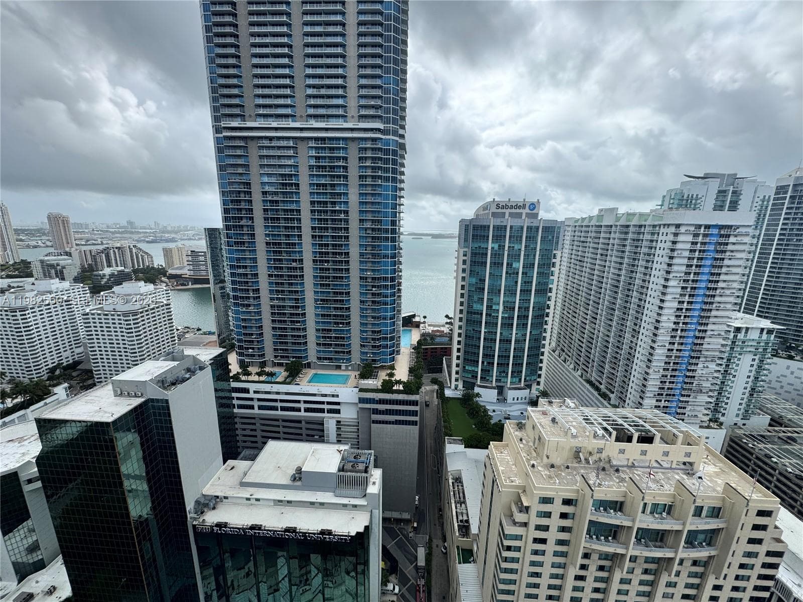 1060 Brickell Ave # 3607, Miami FL 33131 — 17