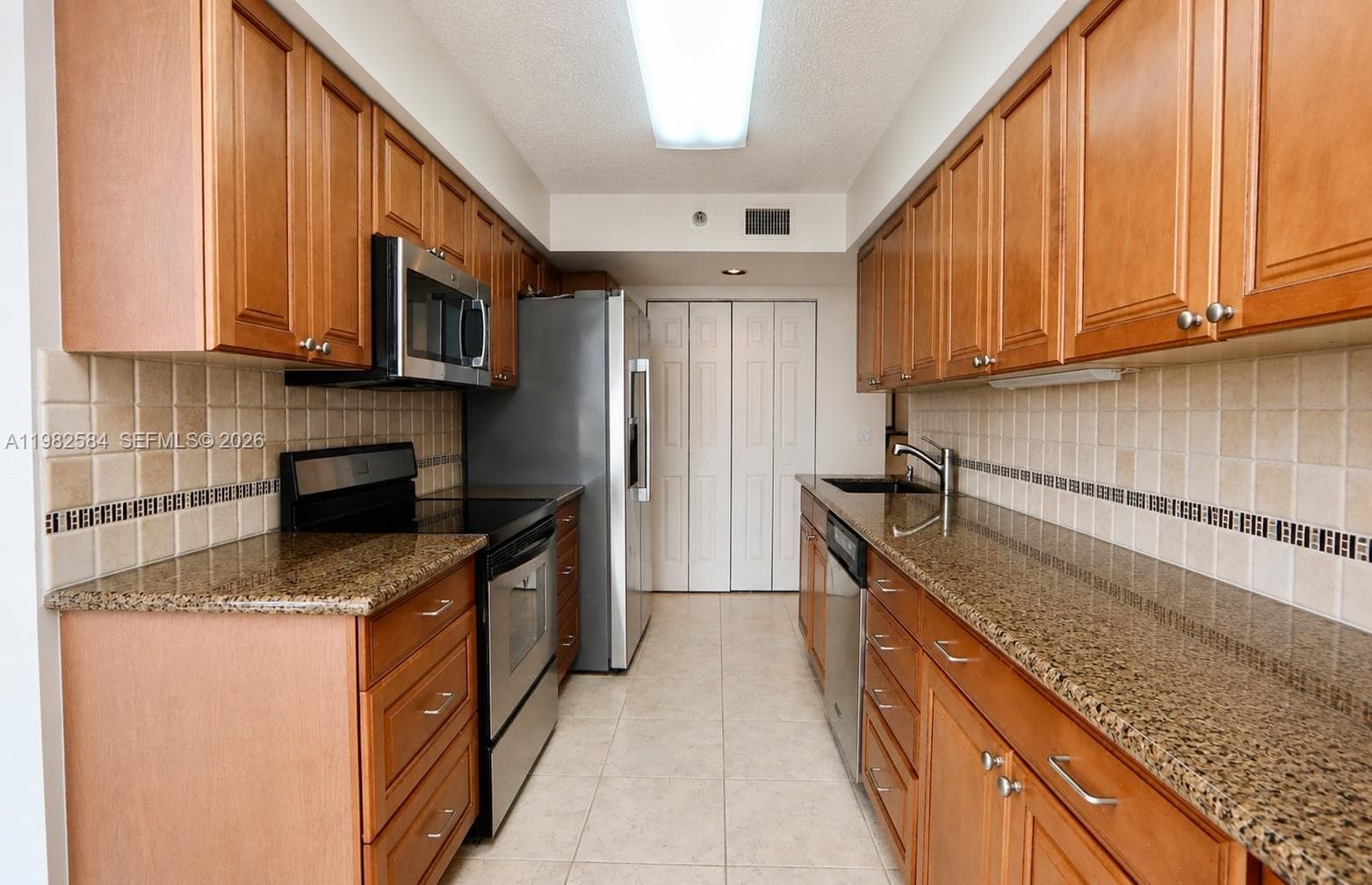 3500 Mystic Pointe Dr # 3701, Aventura FL 33180 — 10