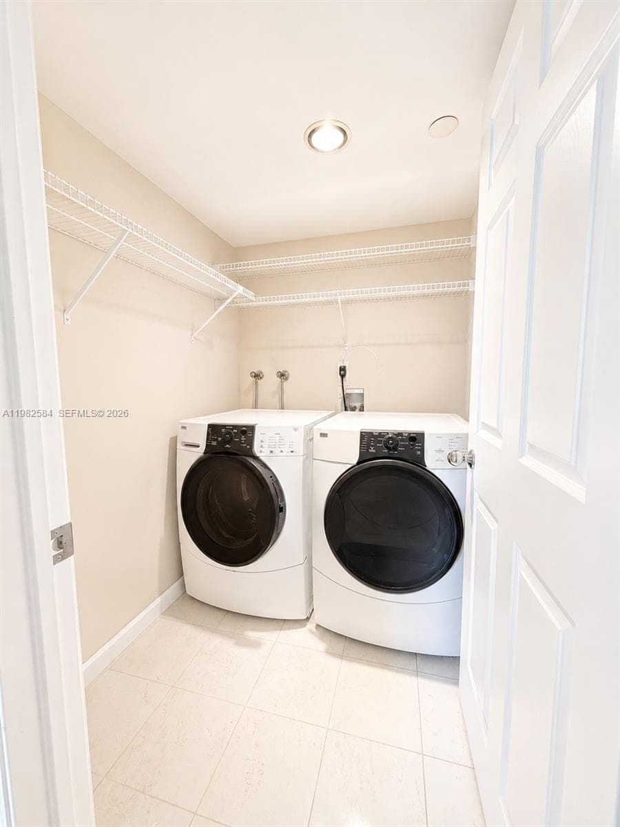 3500 Mystic Pointe Dr # 3701, Aventura FL 33180 — 25