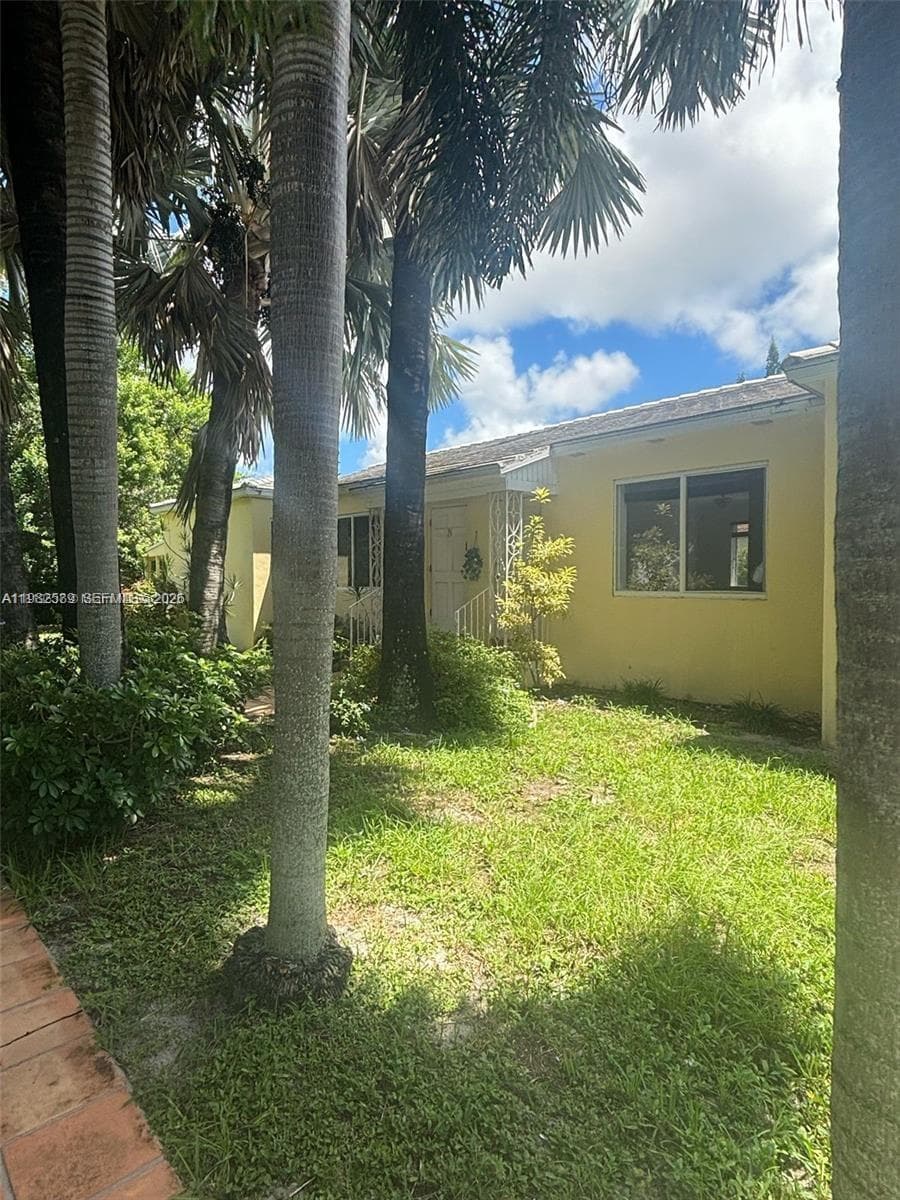 1015 NE 112th St, Biscayne Park FL 33161 — 3