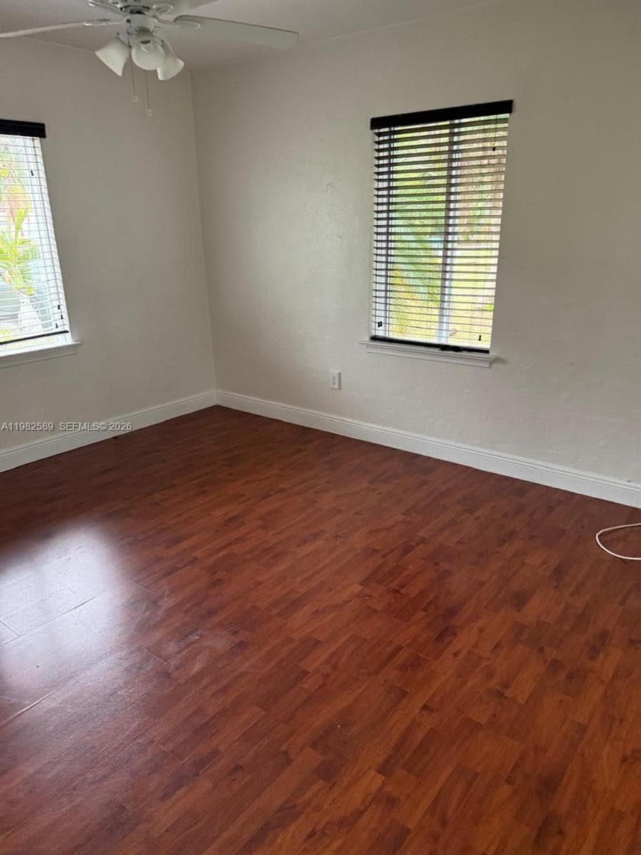 1015 NE 112th St, Biscayne Park FL 33161 — 18