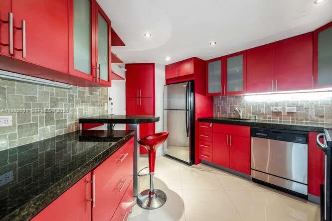 801 Brickell Bay Dr # 1262, Miami FL 33131 — 17
