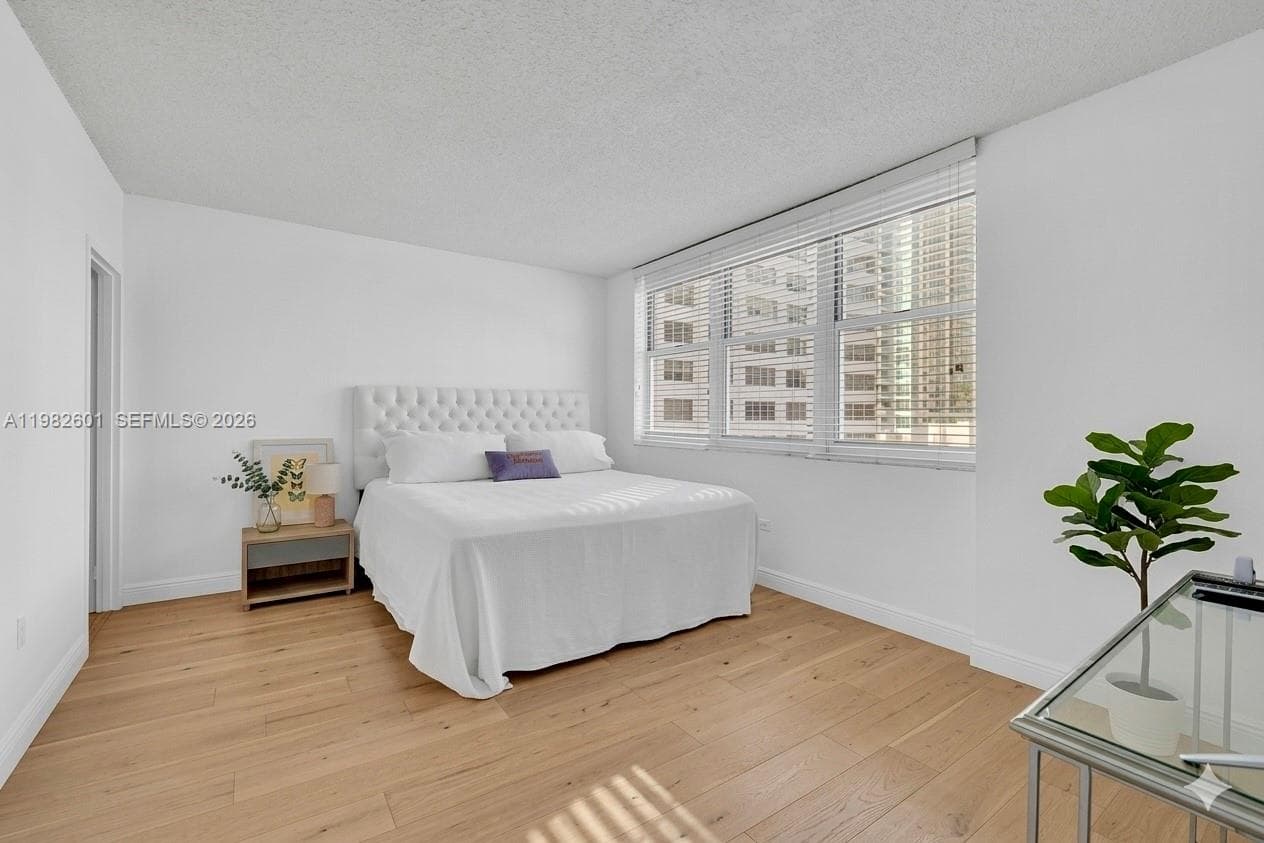 801 Brickell Bay Dr # 1262, Miami FL 33131 — 9