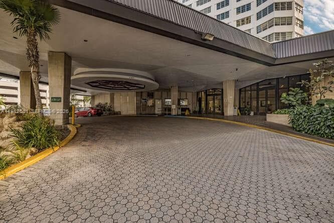 801 Brickell Bay Dr # 1262, Miami FL 33131 — 15