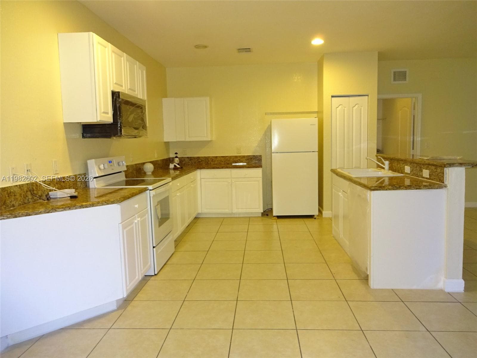 174 NE 32nd Ter, Homestead FL 33033 — 15