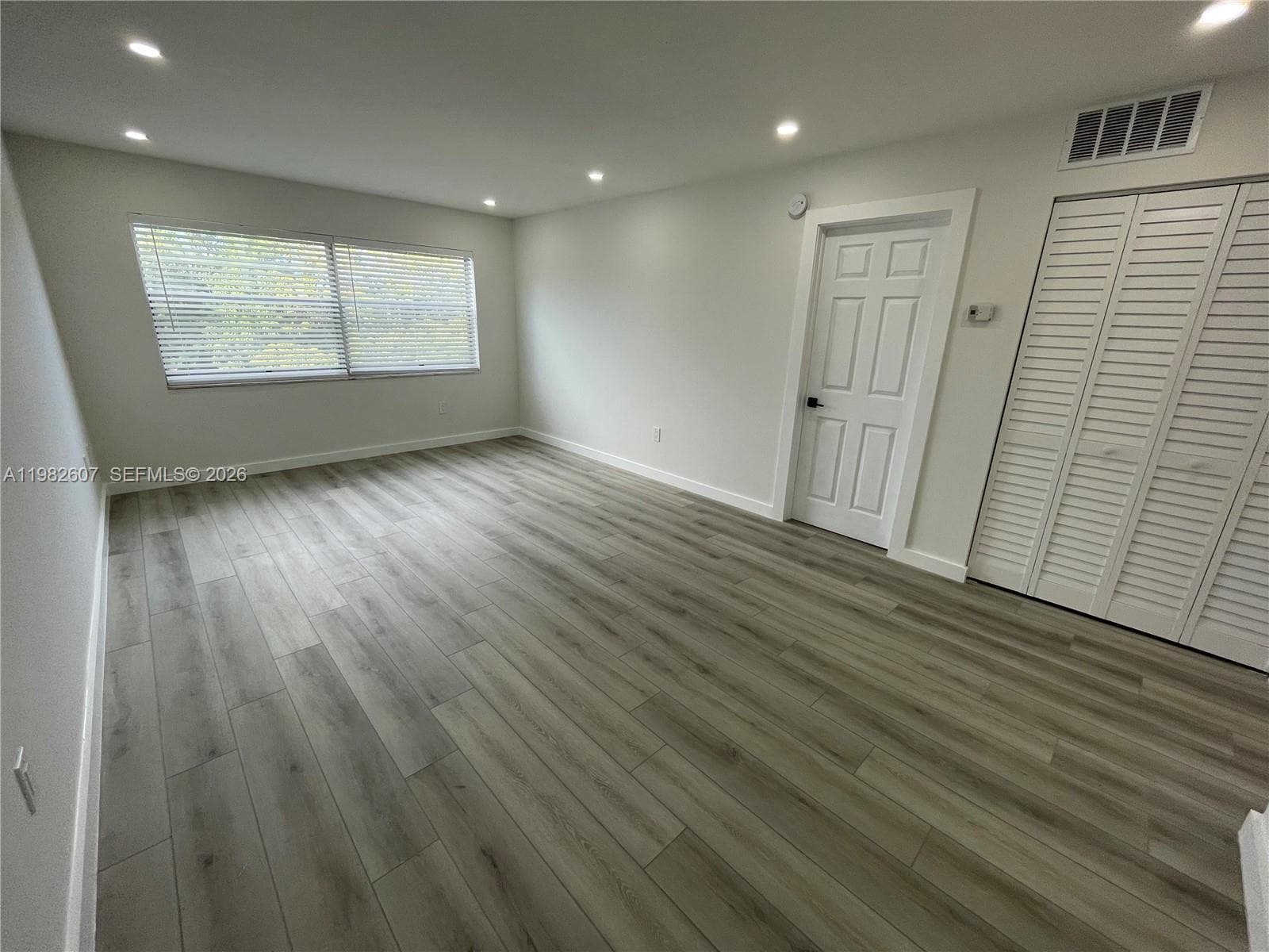 365 NE 125th St # 409, North Miami FL 33161 — 6