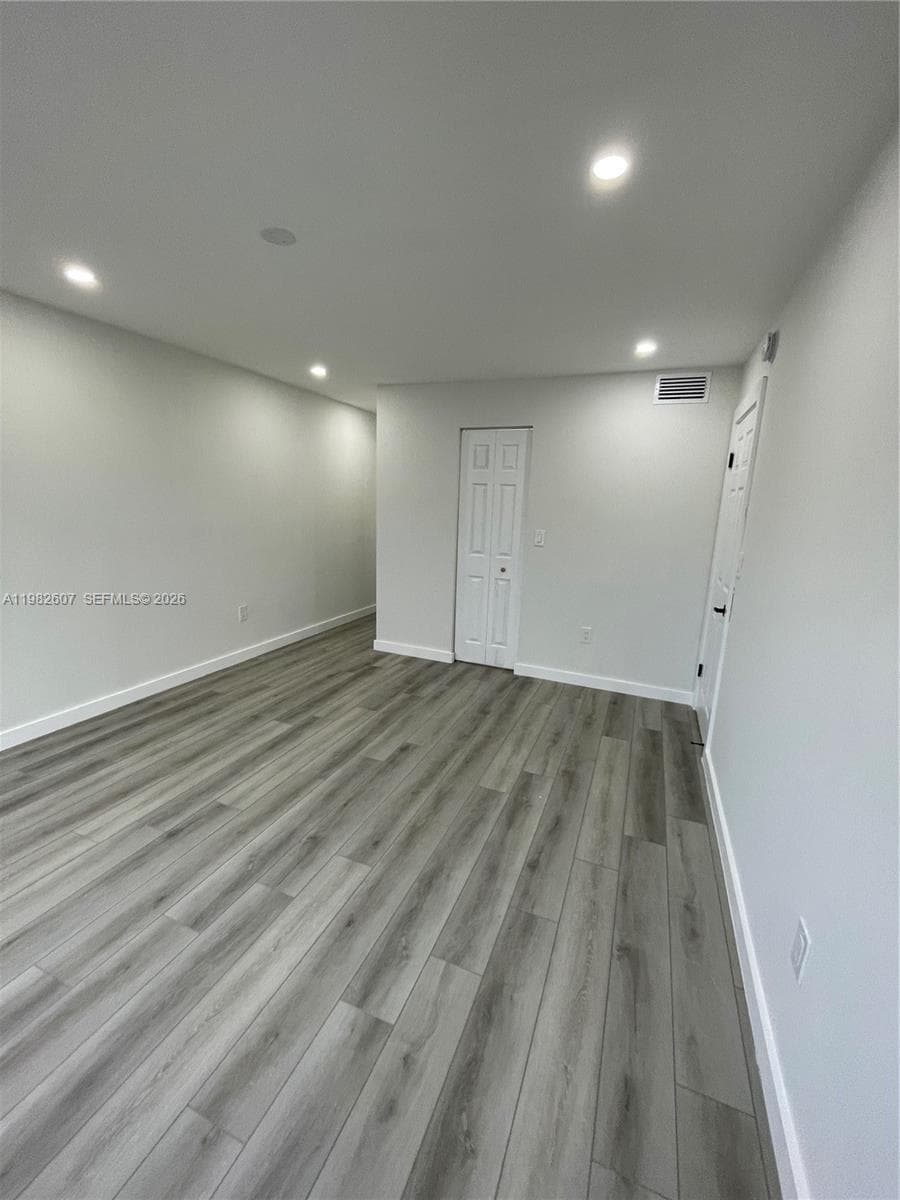 365 NE 125th St # 409, North Miami FL 33161 — 9
