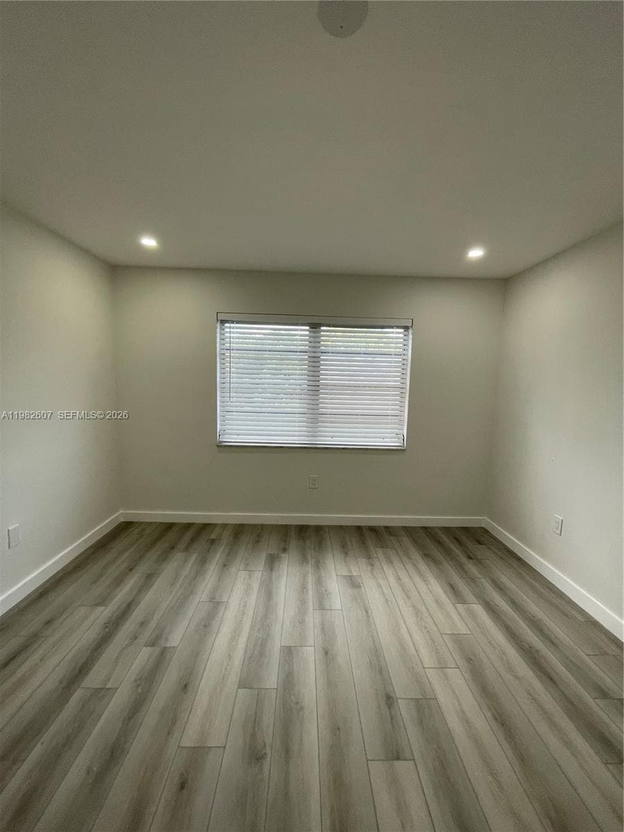 365 NE 125th St # 409, North Miami FL 33161 — 10