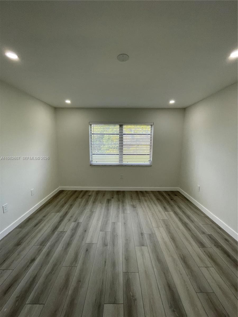 365 NE 125th St # 409, North Miami FL 33161 — 18