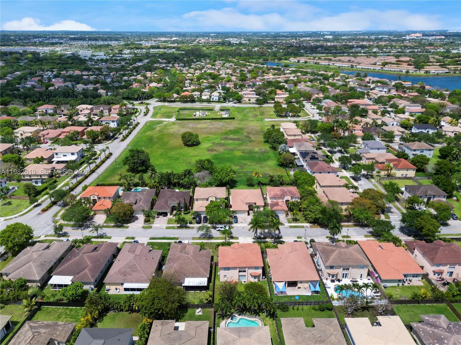 2022 SE 18th St, Homestead FL 33035 — 26