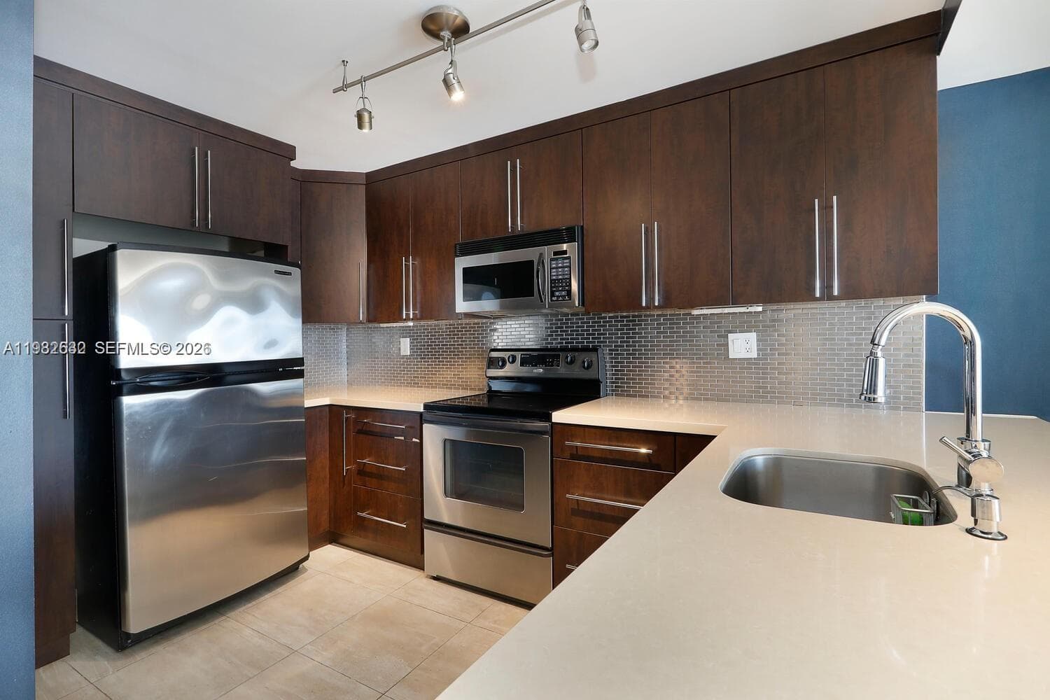 145 SE 25th Rd # 502, Miami FL 33129 — 8