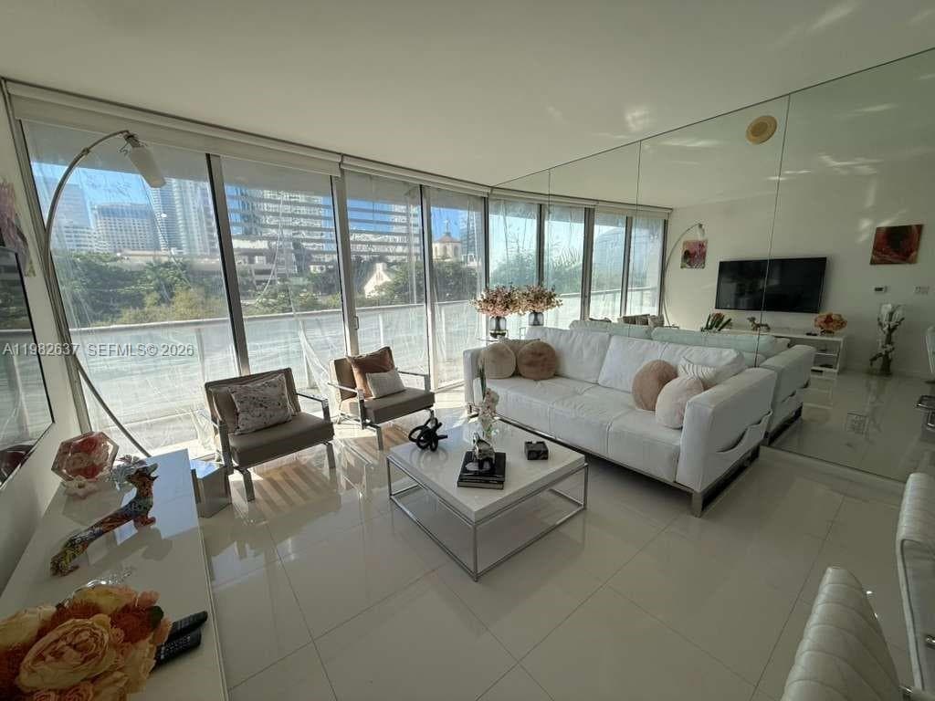 495 Brickell Ave # 511, Miami FL 33131 — 2