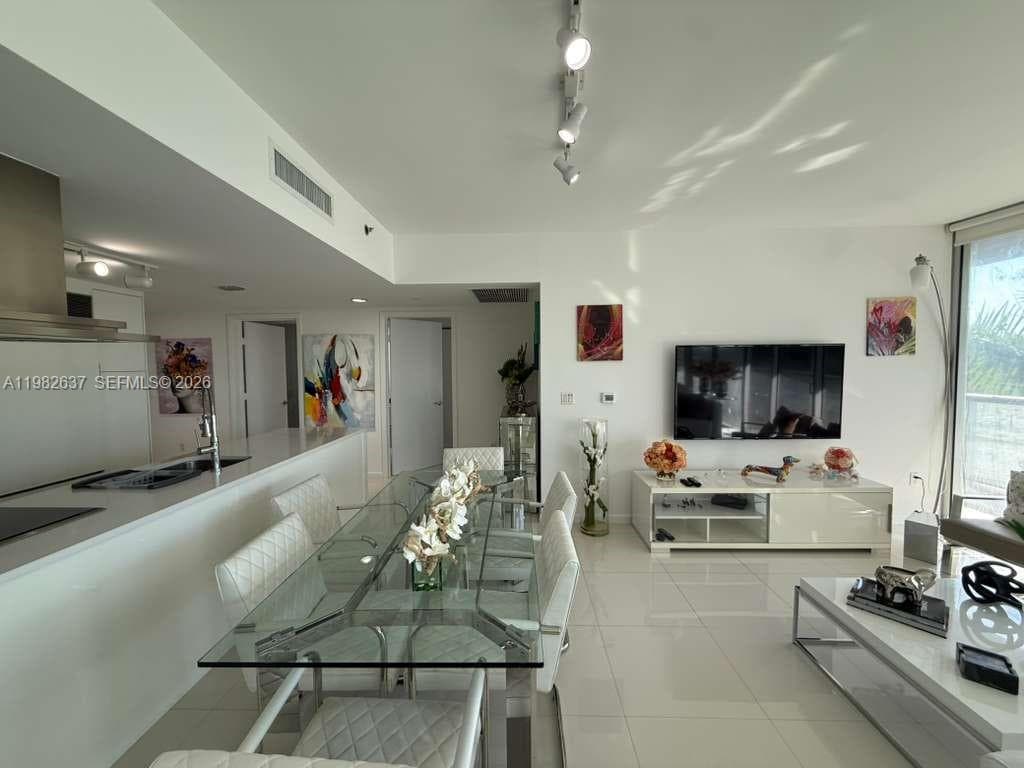 495 Brickell Ave # 511, Miami FL 33131 — 5