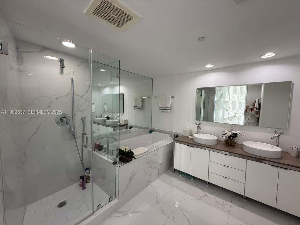 495 Brickell Ave # 511, Miami FL 33131 — 14