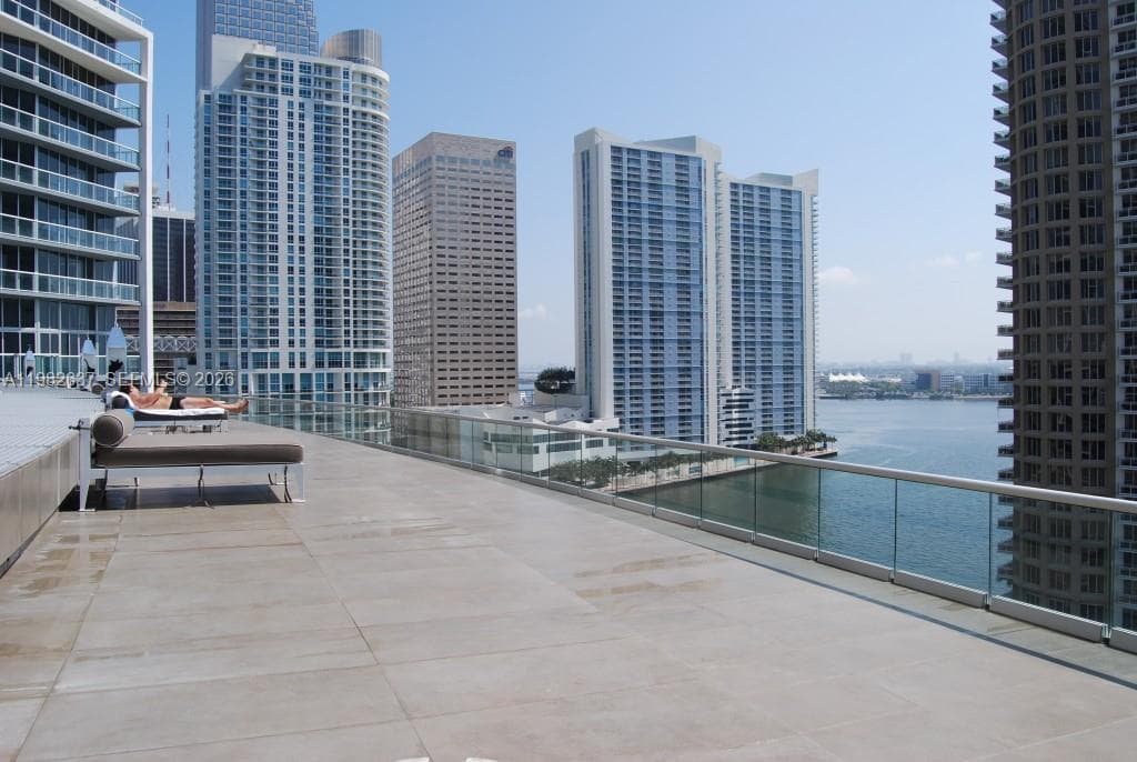 495 Brickell Ave # 511, Miami FL 33131 — 25
