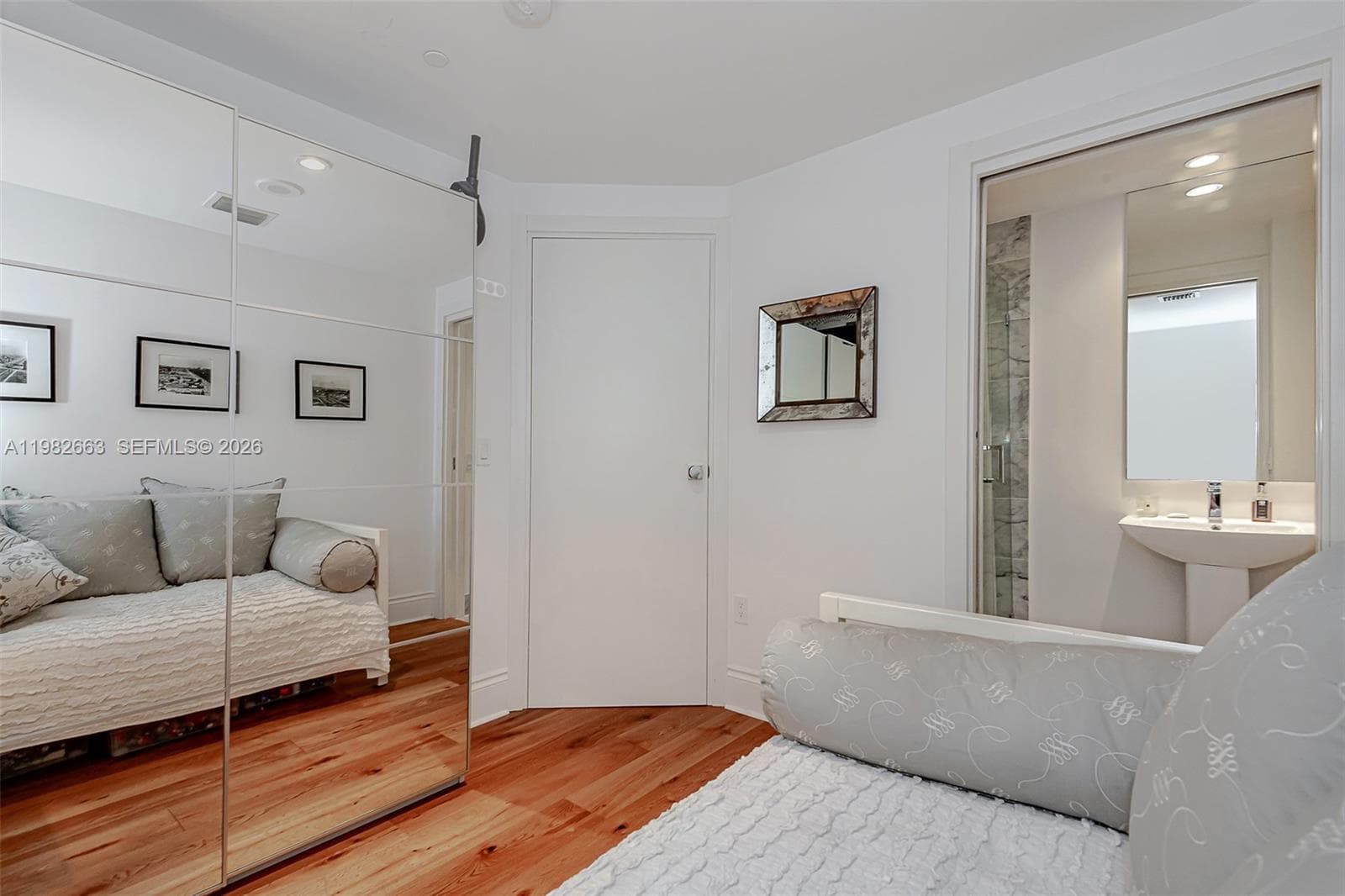 801 S Miami Ave # 4508, Miami FL 33130 — 38
