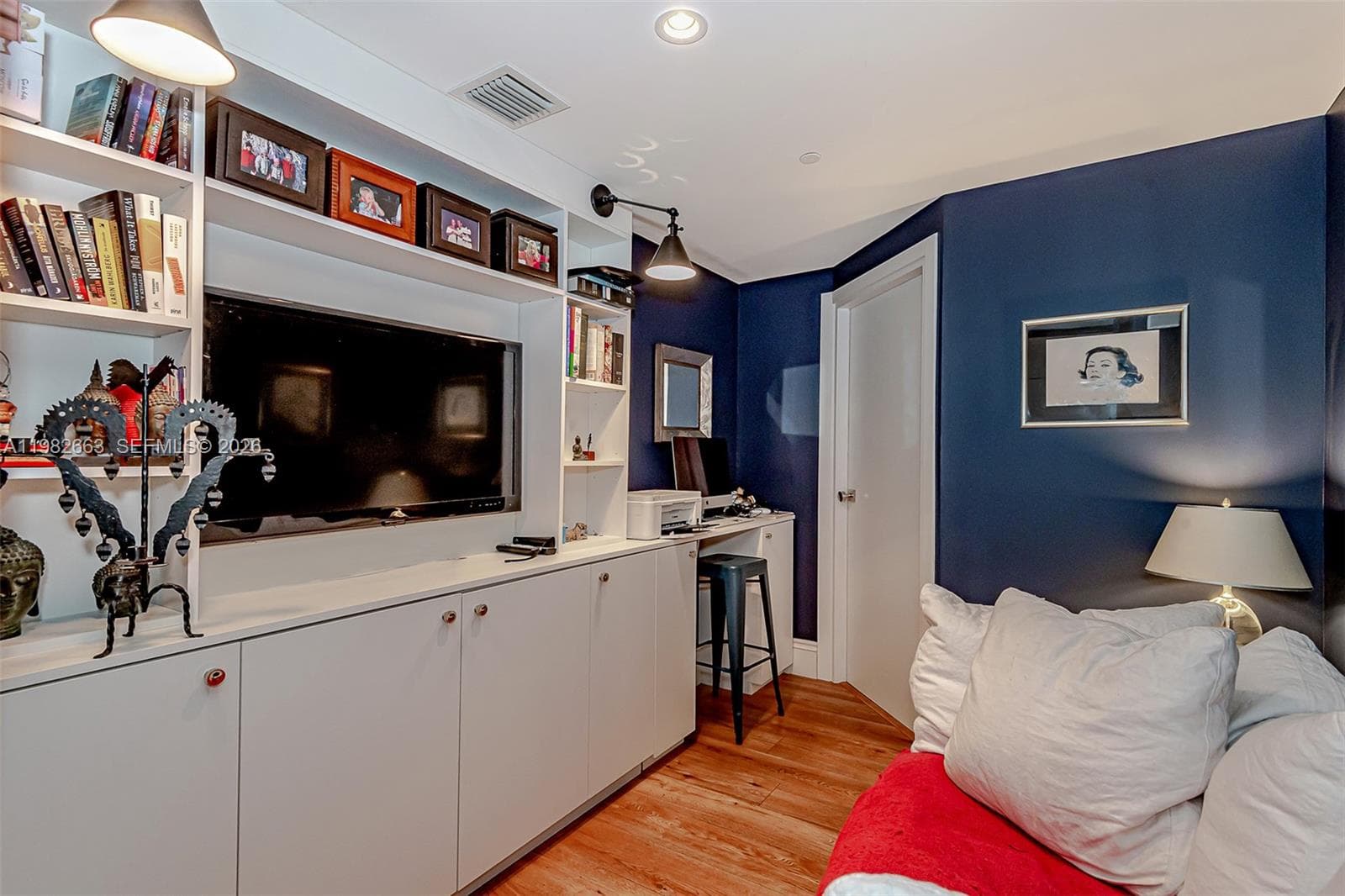 801 S Miami Ave # 4508, Miami FL 33130 — 33