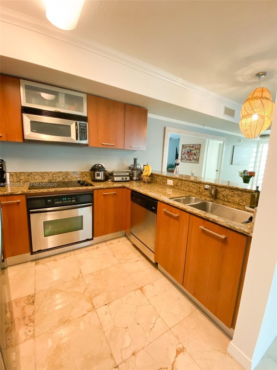 9055 SW 73rd Ct # 908, Miami FL 33156 — 8