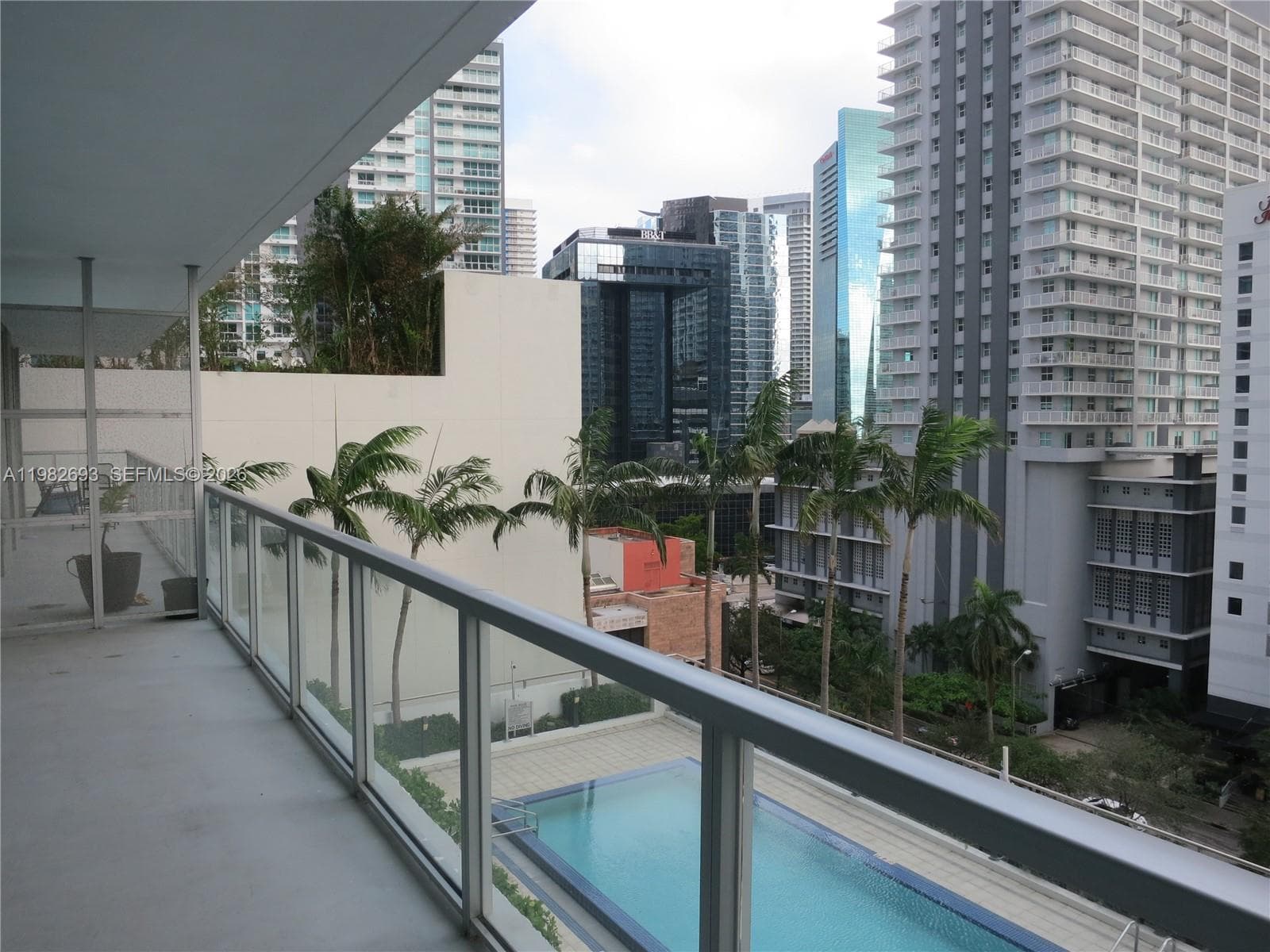 1111 SW 1 AV, Miami FL 33130 — 13