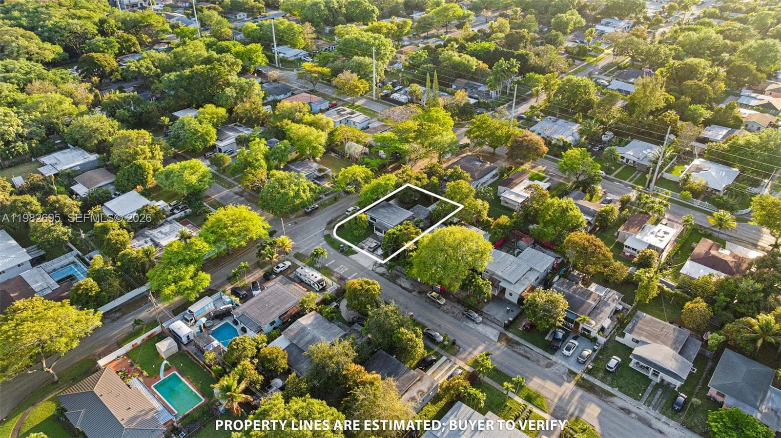 13900 NE 16th Ct, North Miami FL 33181 — 56