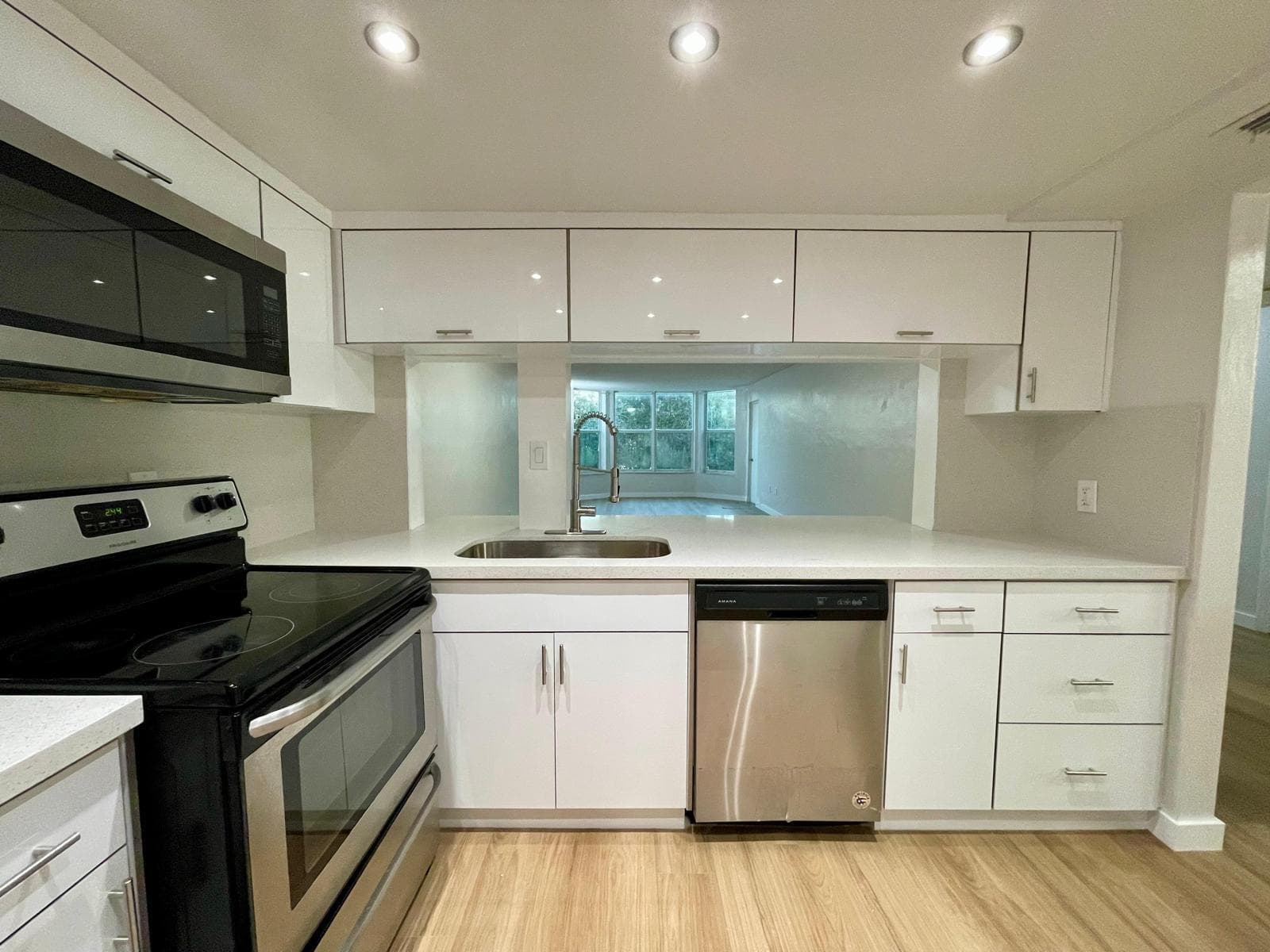 1401 NE 191st Street, Miami FL 33179 — 6