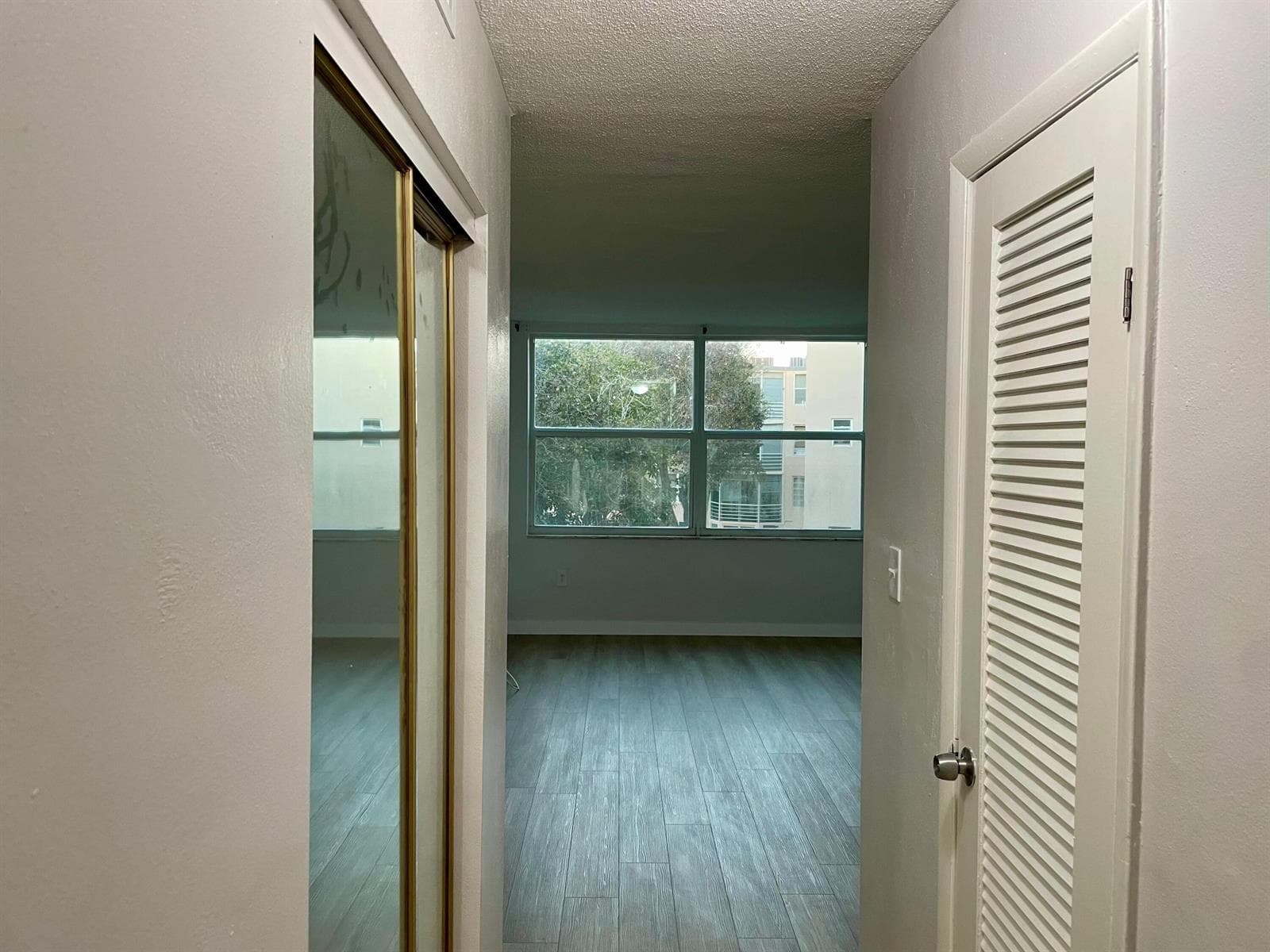 1401 NE 191st Street, Miami FL 33179 — 10